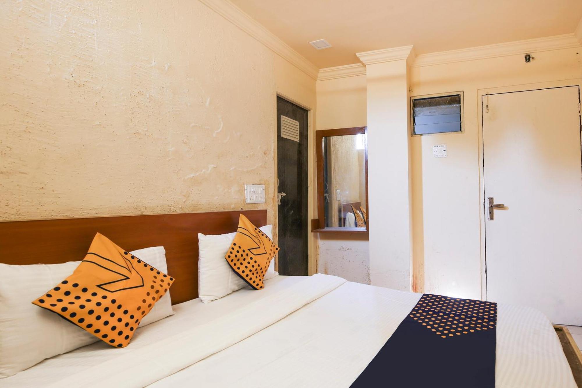Hotel O Super Guest House Ahmedabad Ngoại thất bức ảnh